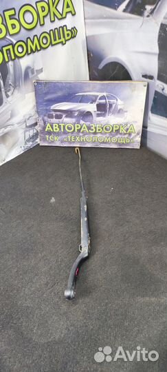 Левый поводок стеклоочистителя Hyundai Elantra