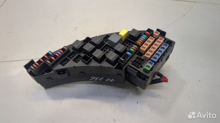 Блок предохранителей Jaguar S-type, 2004