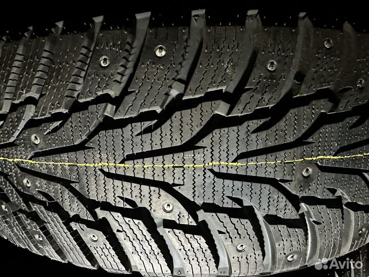 Nexen Winguard WinSpike WH62 215/55 R17 98T