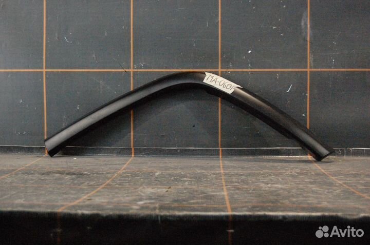 Накладка крыла заднего - Jeep Grand Cherokee WK2