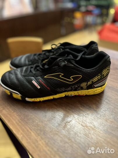 Футзалки joma