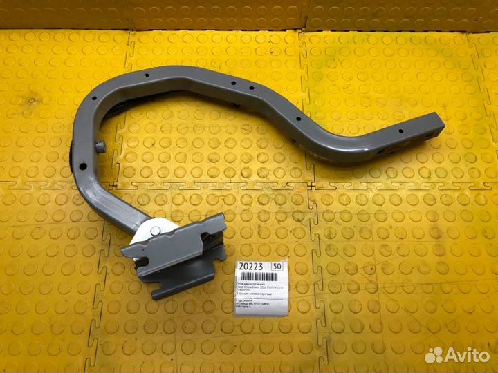 Петля крышки багажника Nissan Almera Classic QG16