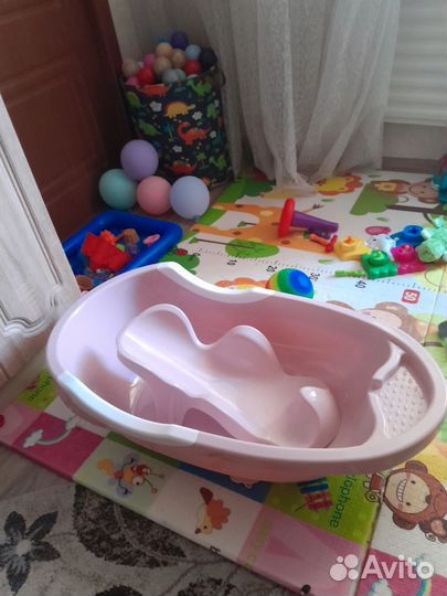 Детская ванночка для купания с горкой