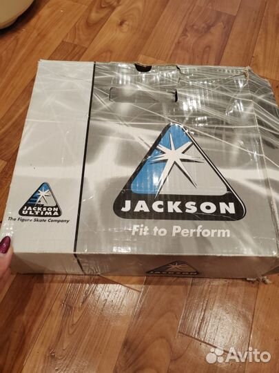 Фигурные коньки jackson