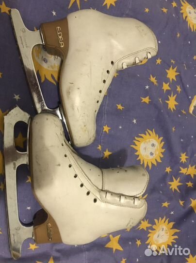Проффесиональные коньки “edea” 215