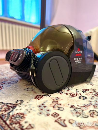 Моющий пылесос Bissell