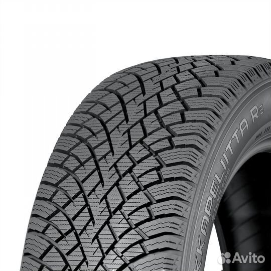 Nokian Tyres Hakkapeliitta R5 225/50 R17 98R