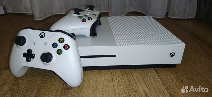 Xbox One s