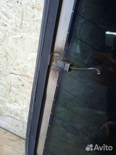 Стекло заднее Hyundai Solaris