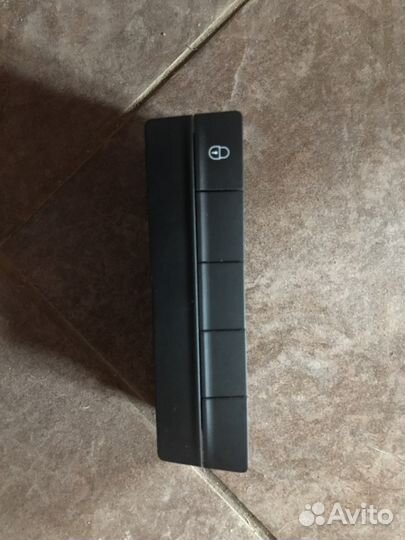 Панель управления с кнопками