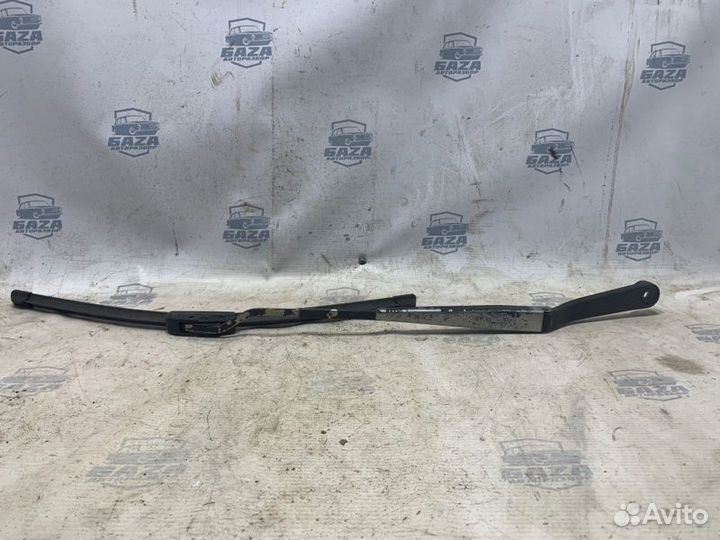 Поводок дворника левый Nissan Cefiro A32 VQ20DE