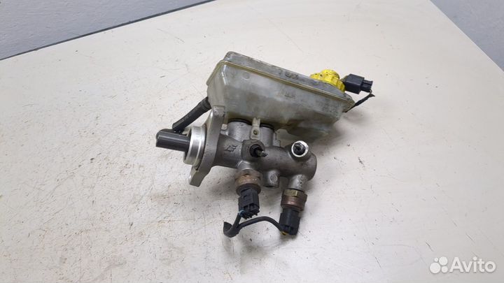 Цилиндр тормозной главный Seat Alhambra, 2001