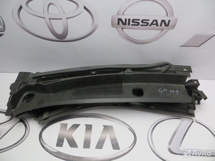 Решетка стеклоочистителя жабо Mazda 6 GH