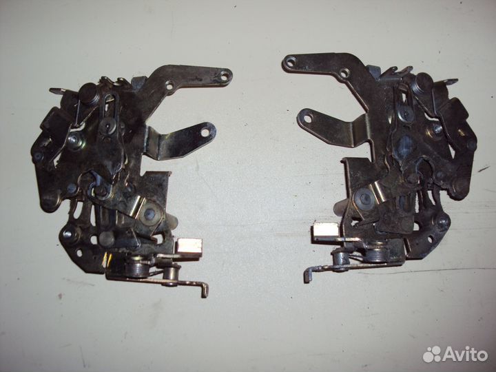 Замковый блок Мерседес Вито 638 сдвижная дверь