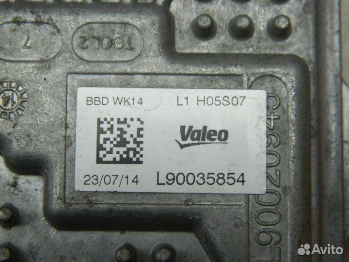 Блок ксеноновой лампы Jeep Grand Cherokee WK2 2010