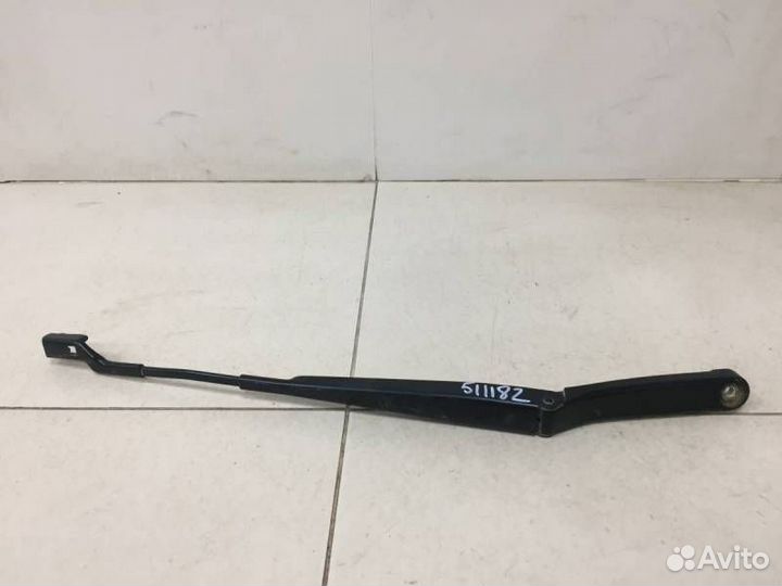 Поводок стеклоочистителя передний левый Skoda Rapi