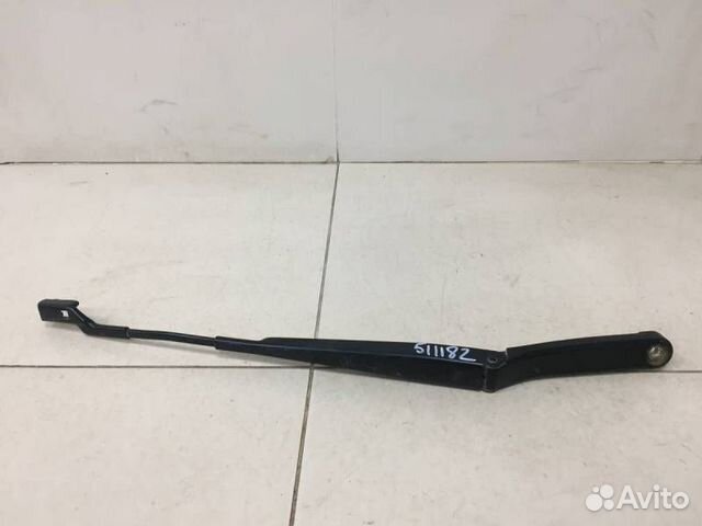 Поводок стеклоочистителя передний левый Skoda Rapi