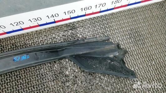 Накладка декоративная (жабо, дождевик) citroen C4