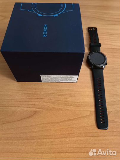 Смарт часы Honor watch magic модель TLC-B19
