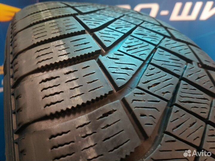 Pirelli Ice Zero FR 225/55 R17