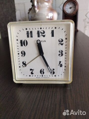Часы Слава будильник СССР