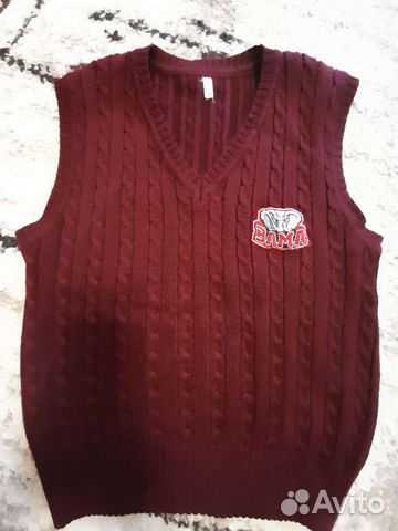Жилет школьный бордовый