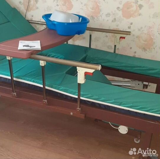 Медицинская кровать с электроприводом