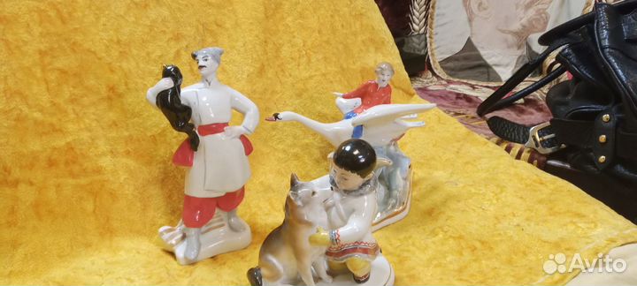 Статуэтки советские