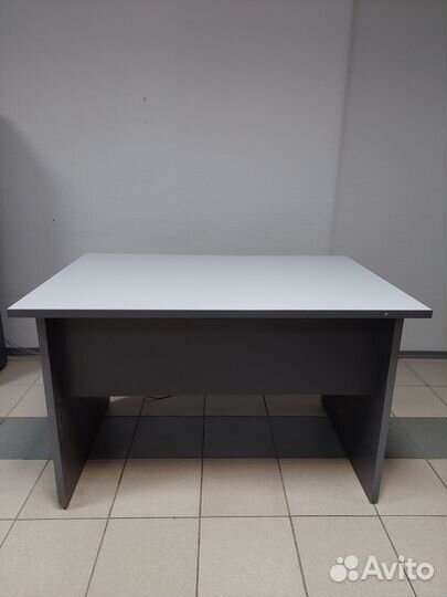 Письменный стол офисный