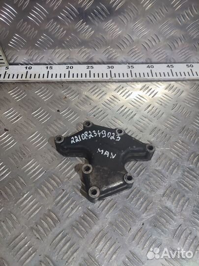 Крышка двс MAN 51018013044