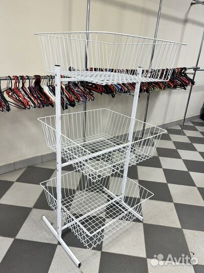 Вешало напольное