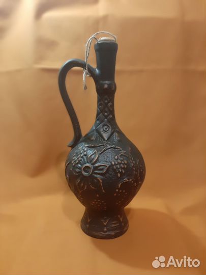 Керамический кувшин