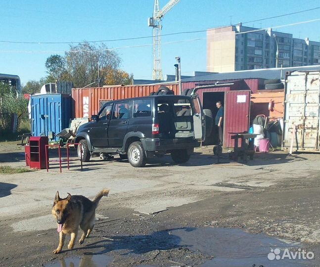 Шиномонтажник