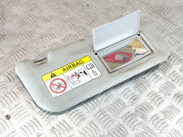 Козырек солнцезащитный Toyota Corolla e180