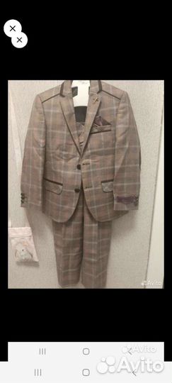 Костюм тройка на мальчика 104
