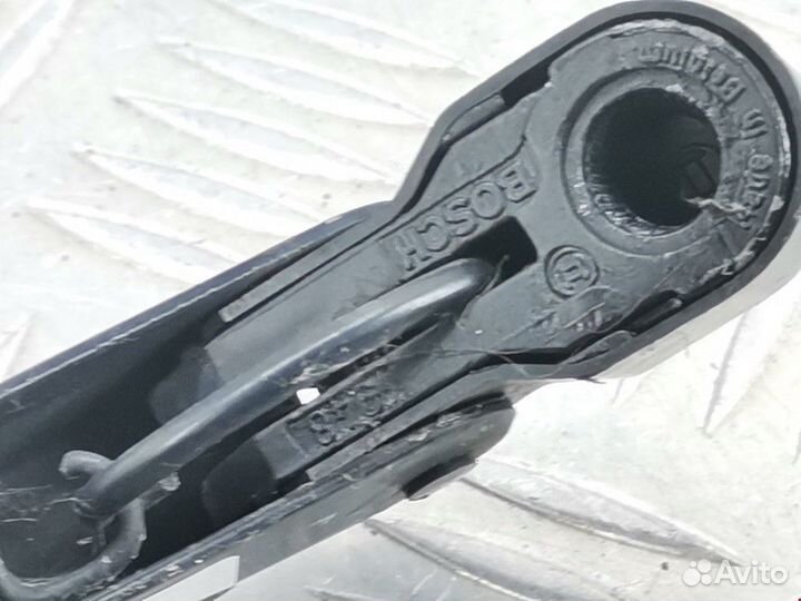 Щеткодержатель задний Ford Focus 2 2008 1578778