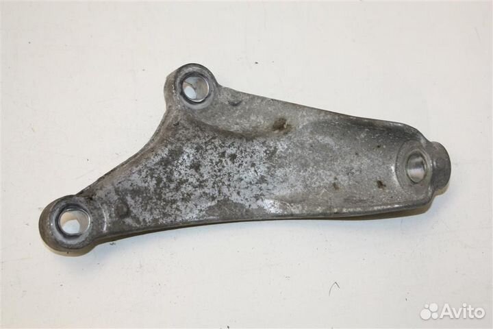 Кронштейн опоры двигателя Honda Civic 3D 2006-2