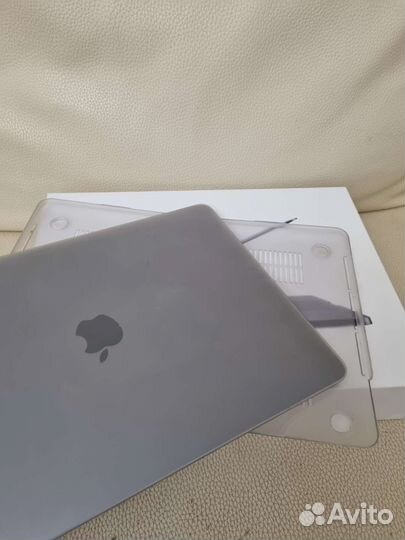 Apple MacBook Pro 13,3 Space Grey