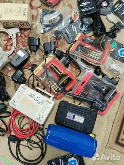 Кабели, зарядки, разное