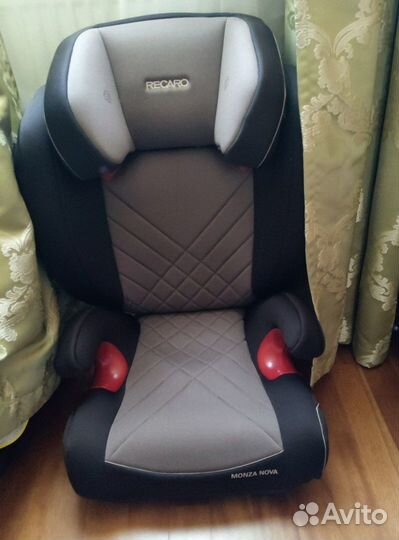 Автомобильное кресло Recaro monza nova is seatfix