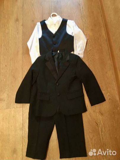 Костюм на мальчика 2/3 года