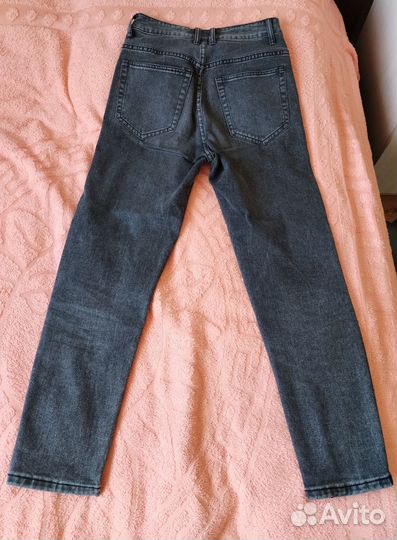 Джинсы широкие