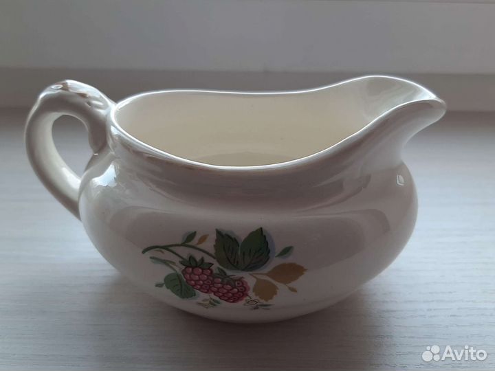 Сервиз столовый зик Конаково Малинка