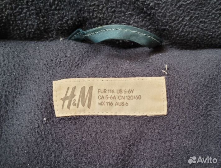Куртка hm 116 и куртка hm 128, цвета разные