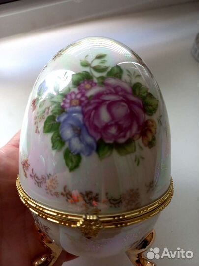 Игрушка Шкатулка яйцо
