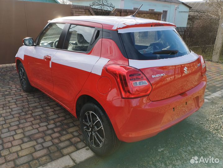 Suzuki Swift 1.2 AMT, 2022, 111 км