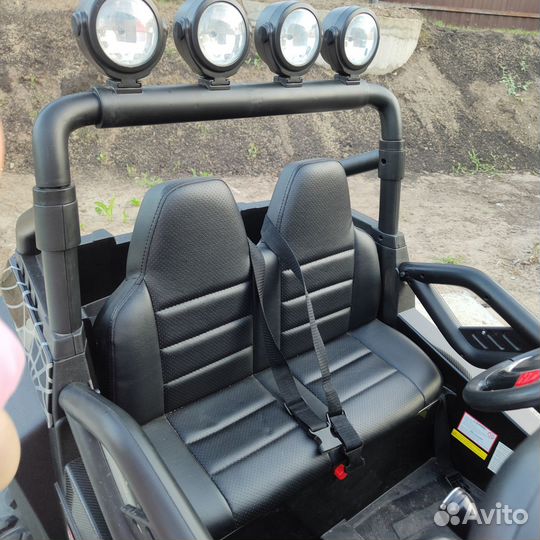 Электромобиль RiverToys Багги Т888тт 4WD черный