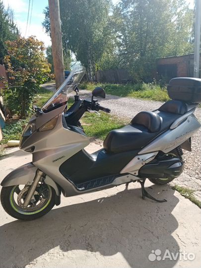 Макси скутер Honda silver wing