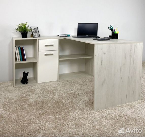 Письменный стол с ящиками и полками новый