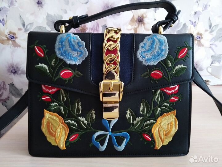 Продам сумку женскую